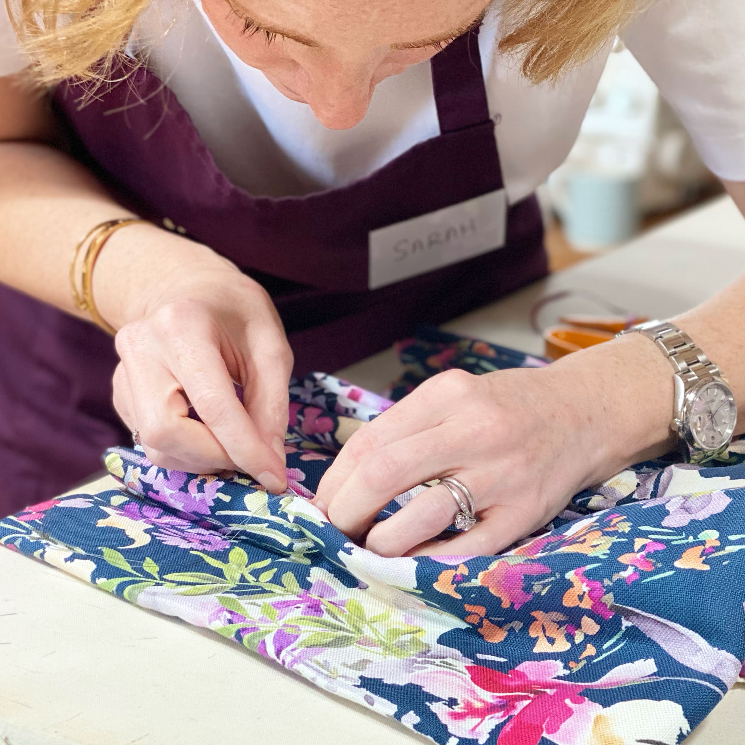 <strong>Video Tutorial</strong> How to form a hand-sewn French/Triple pleat