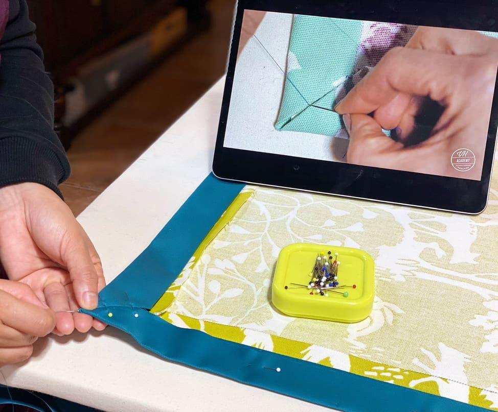 <strong>Video Tutorial</strong> The Ladder stitch